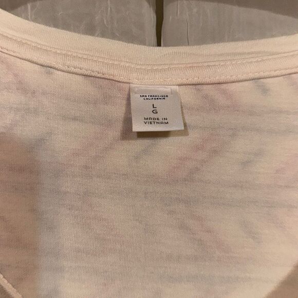 ON L Ivory Red Burgundy Navy Embroidered Sleeveless Scoop High Low Tank Top - Picture 7 of 11